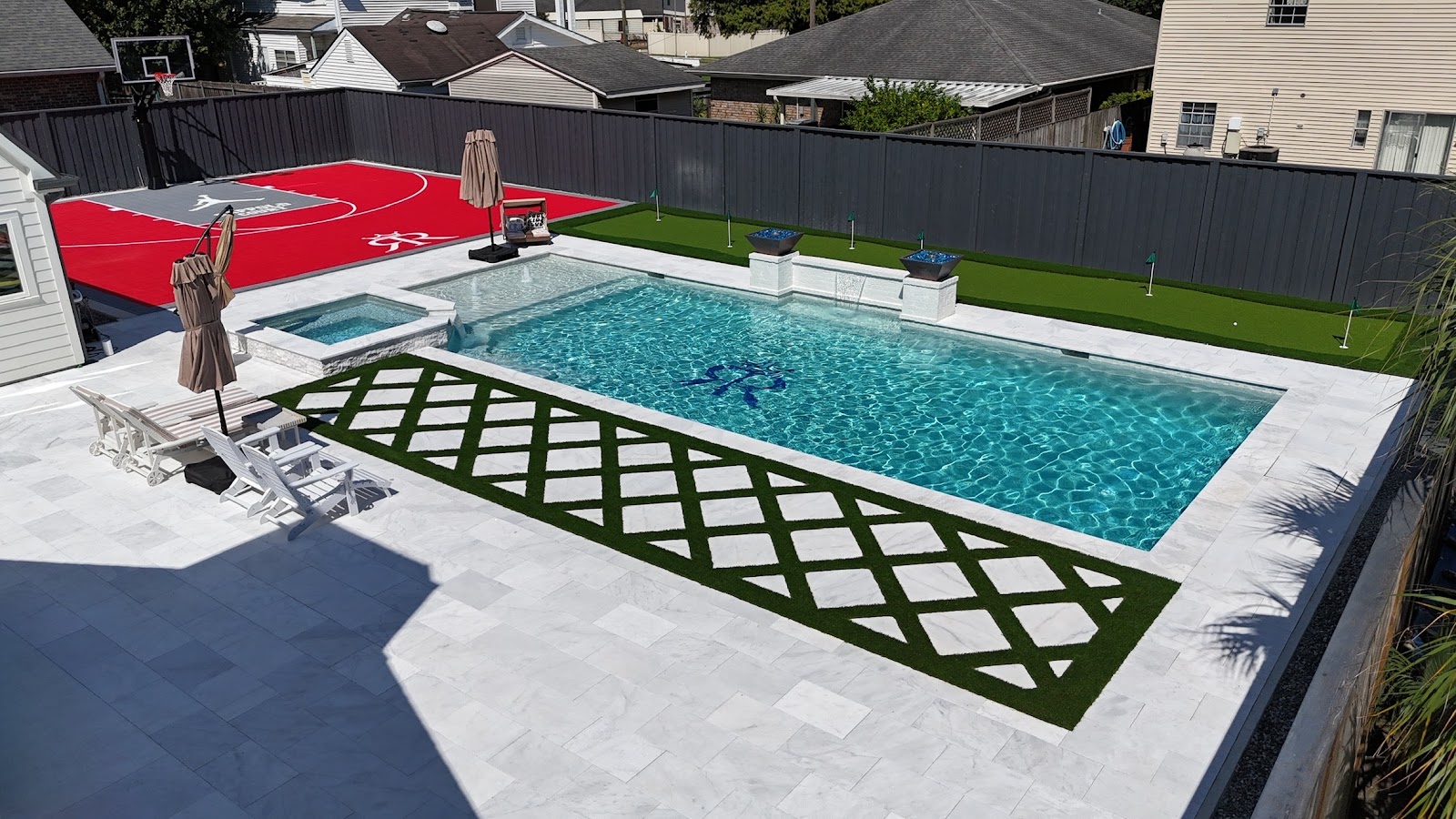 Modern Resort-Style Pool in Central Baton Rouge